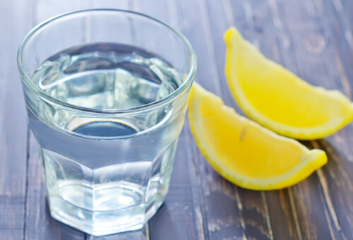 yüksek kan basıncı için su ve limon