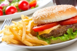 Yiyebileceğiniz En Zararlı Gıdalar