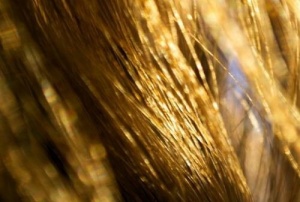 Kuru Saçlar için Mucizeler Yaratan Doğal Bakım Önerileri