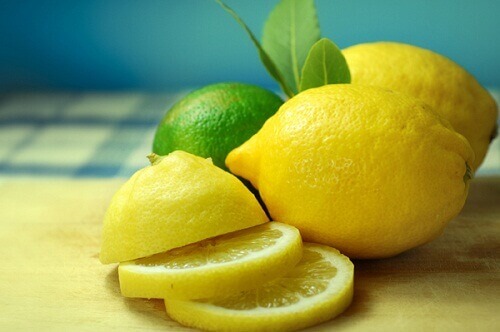 Limon ile mutfak temizliği