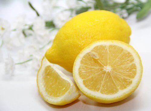 kesilmiş limon