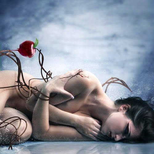 acı çeken kadın ve dikenli teller