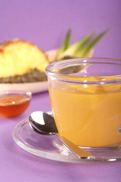 ananas ile tıbbi çay hazırlamak