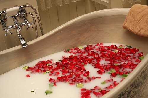 rahatlatıcı bir banyo