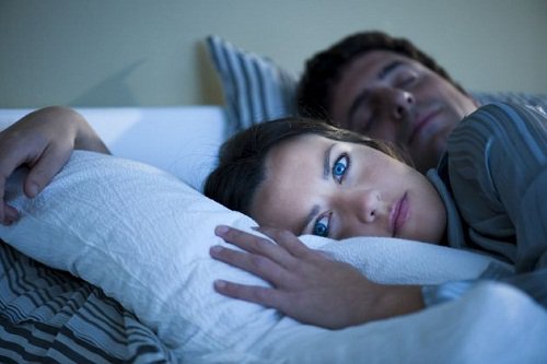 Cep Telefonuyla Uyumak Zararlı Mıdır?