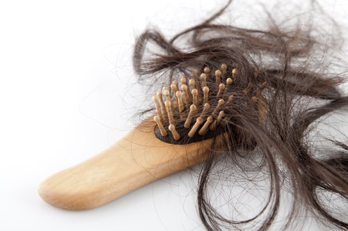 Saç Dökülmesi: Bu Problemi Önleyecek 4 Doğal Kür