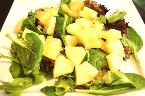 ananas ıspanak salatası
