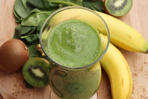 muzlu ıspanaklı smoothie