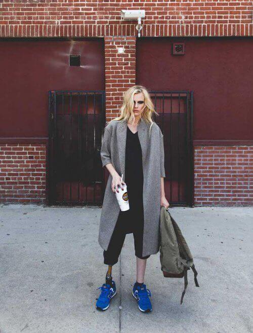 protez bacaklı model