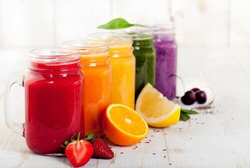 Karnınızı Düzleştirmek için En İyi Smoothieler