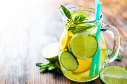 salatalıklı limonata