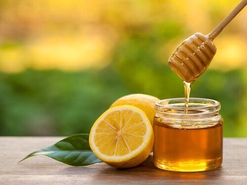 ılık ballı limonlu su