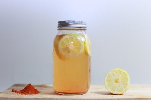 Zayıflamak İçin Limon ve Zerdeçal Toniği