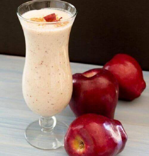 elma tarçın smoothie