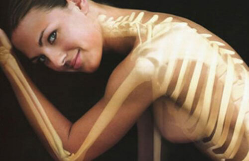 kemikler kadın vücut