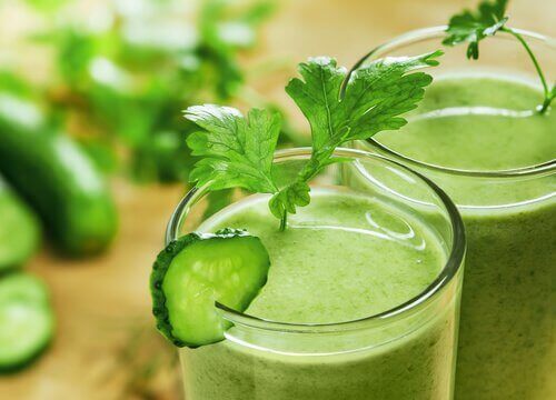 idrar söktürücü yeşil smoothie