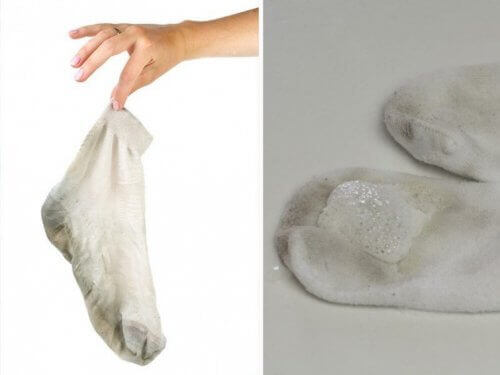 Temiz ve Parlak Çoraplar için En İyi 5 Doğal Yöntem