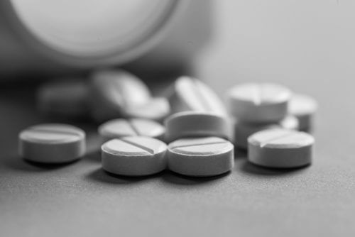 kutudan dökülmüş aspirin