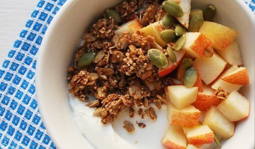 kabak çekirdekli meyve salatası