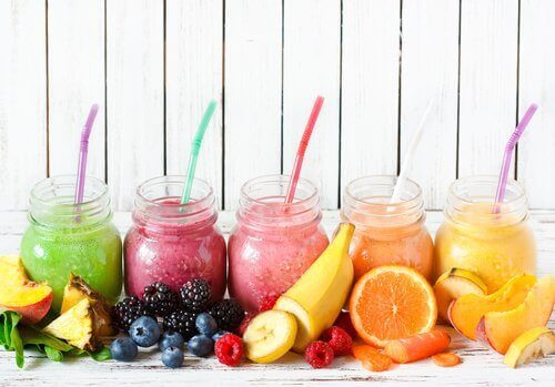 renkli smoothie'ler
