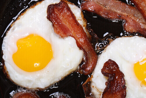 yumurta ve bacon