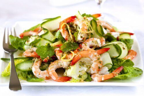 bir kase salata