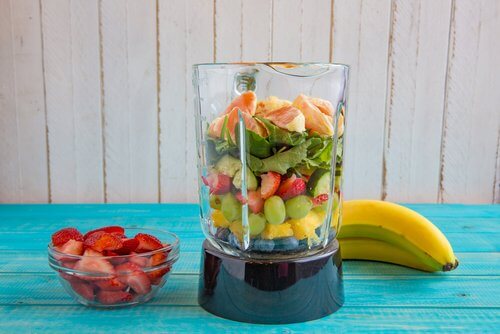 smoothie yapmak için gerekli meyveler