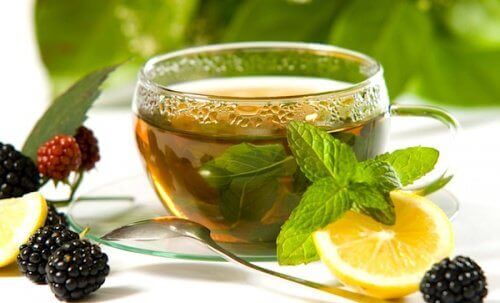 limonlu ve zencefilli yeşil çay