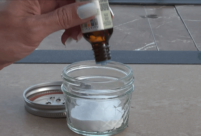 yastıkları temiz tutmak için çay ağacı yağı