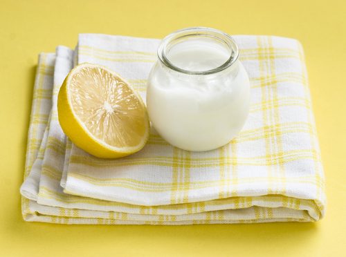 yoğurt ve limonlu doğal yüz maskesi