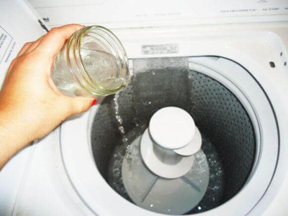 limonlu su ile çamaşır makinesindeki küf ve pası temizlemek