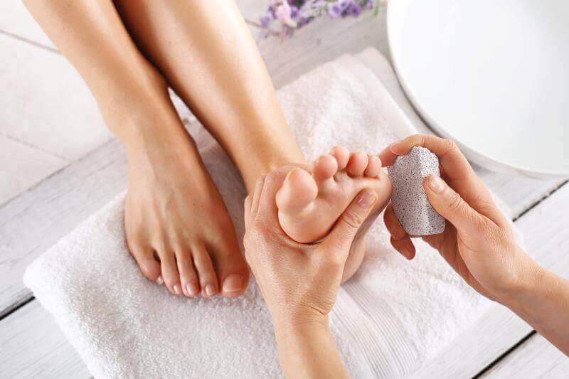 ponza taşıyla bünyonlar ve nasırlar ile mücadele