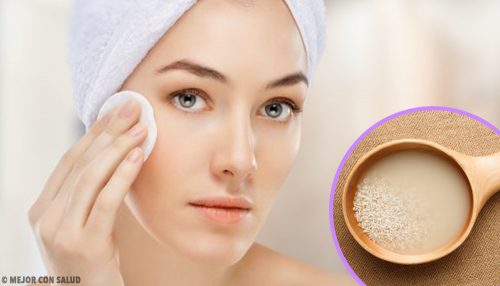 cilt bakımı yapan kadın