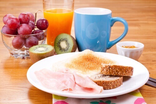 Enerji Dolu Hissetmek için Yapabileceğiniz Kahvaltılar