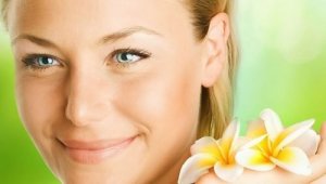 Genç Görünen Bir Cilt İçin Dört Bitkisel Çay