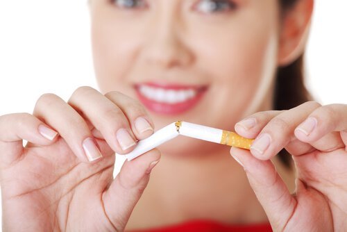 aşırı aktif mesaneyi önlemek için sigarayı bırakın