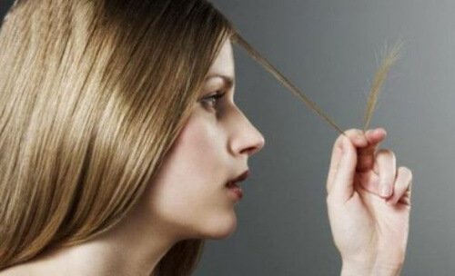 düz saçları yıkamak