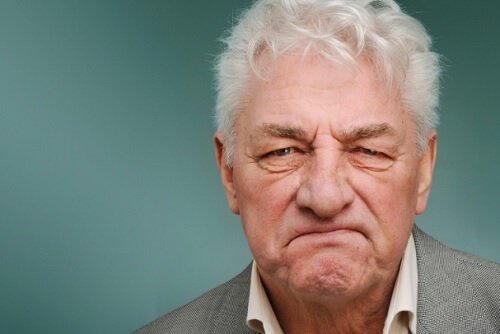 huysuz yaşlı adam