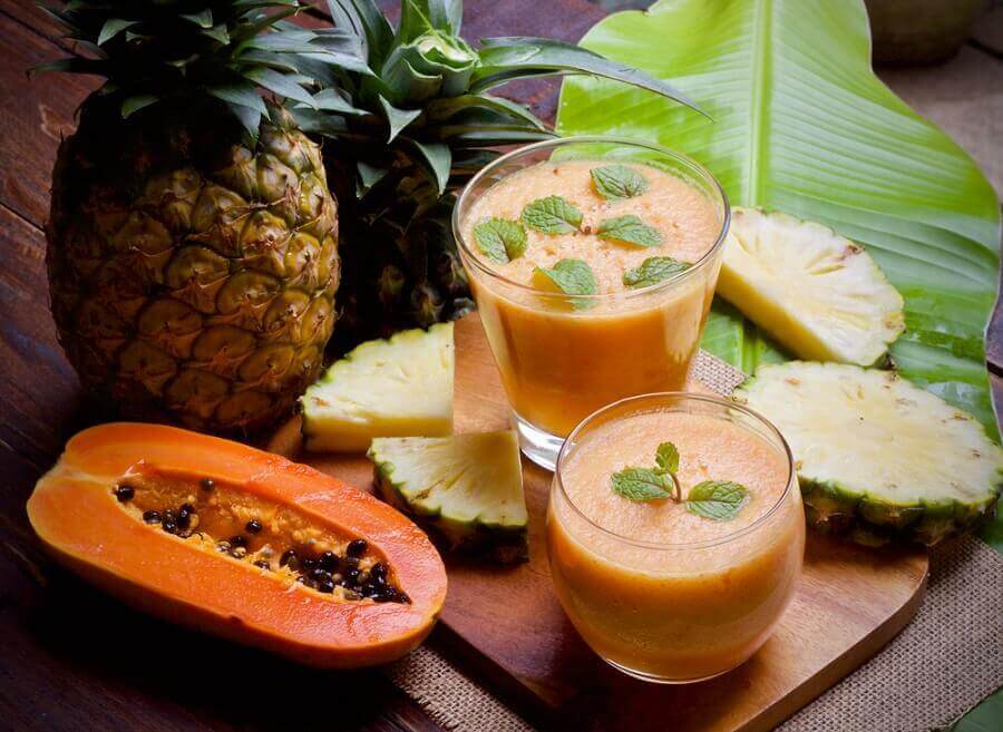forma girmenize yardımcı papaya smoothie