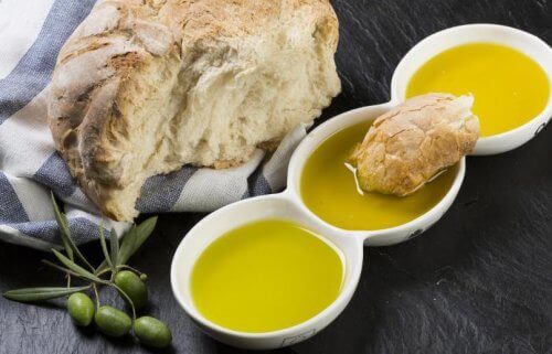 zeytinyağı ve ekmek