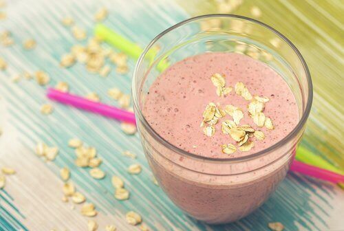kabak çekirdekli pembe smoothie