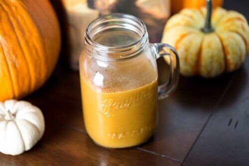 bal kabaklı turuncu smoothie