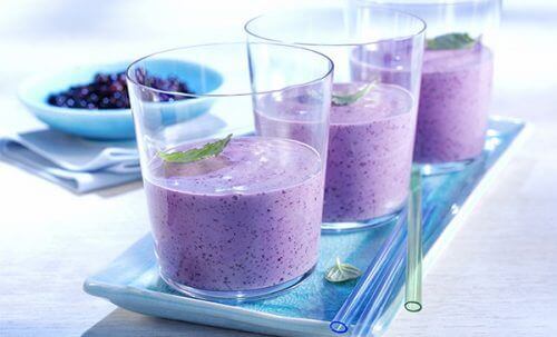 yaban mersini smoothie