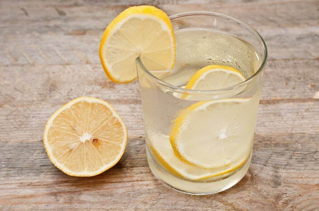limonlu su