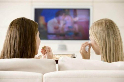 kadınlar arasında samimiyet