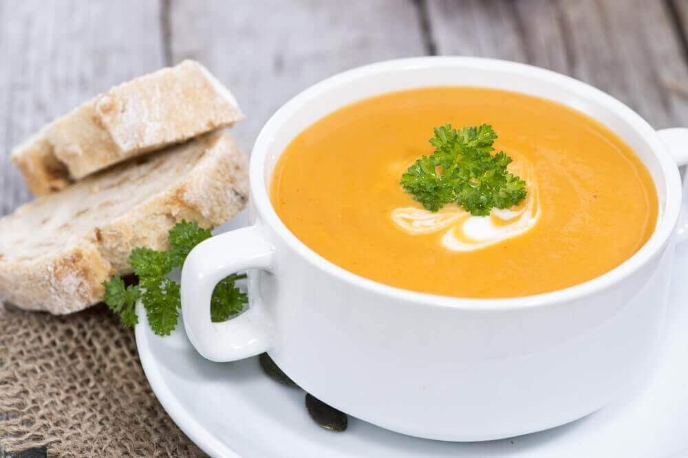 vegan balkabağı çorbası tarifleri