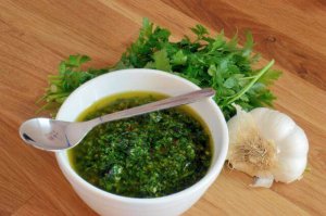 Kendi Ev Yapımı Chimichurrinizi Yapın