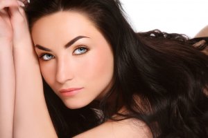 Saçlarınızın Daha Hızlı Uzamasını Mı İstiyorsunuz? Bu Doğal Yöntemleri Deneyin