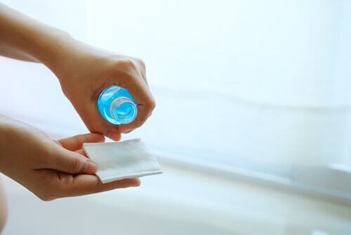 antiseptik makyaj pamuğu