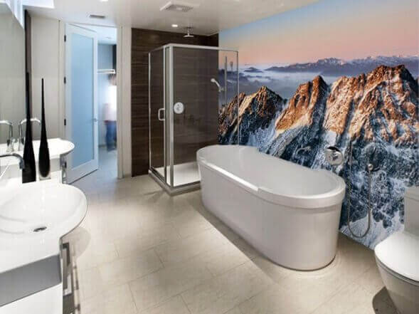duvarı manzara kaplamalı banyo
